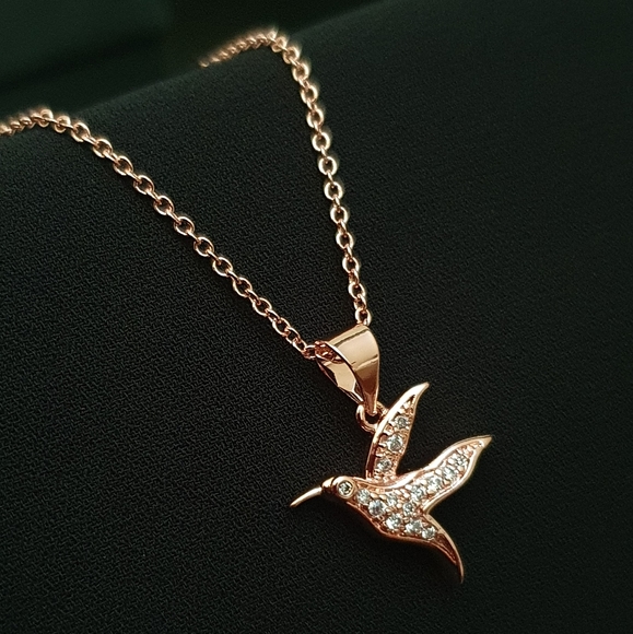 Jewelry - 🕊Gentle Rose Gold Hummingbird Pendant Necklace